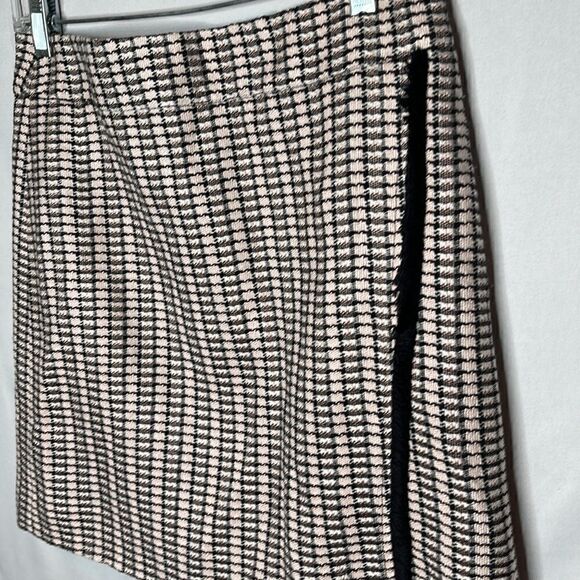 J.Crew Factory Career Mini Faux Wrap Tweed Black/Blush Pink Lined Skirt. Size 6. - Picture 2 of 8